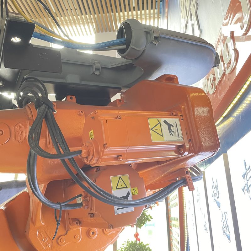 بازوی ربات دست دوم ABB 6640-235/2.55 برای پالت سازی با جوشکاری نقطه ای