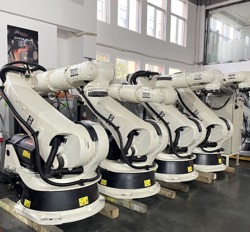 ربات های 6 محور استفاده شده KUKA با قابلیت های ایمنی IP 65 و برنامه نویسی Kuka تردید نکنید! ربات KUKA KR210 ، تمام نیازهای خود را از جوش تا پالتیزاسیون در یک توقف برآورده می کند