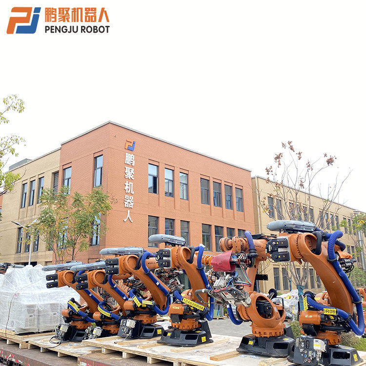 KUKA KR 240 R2900 Ultra Robot 6 محور بازو با 240 کیلوگرم بار مفید و 2896 میلی متر دسترسی تکرار 0.06 میلی متر وزن 1145 کیلوگرم
