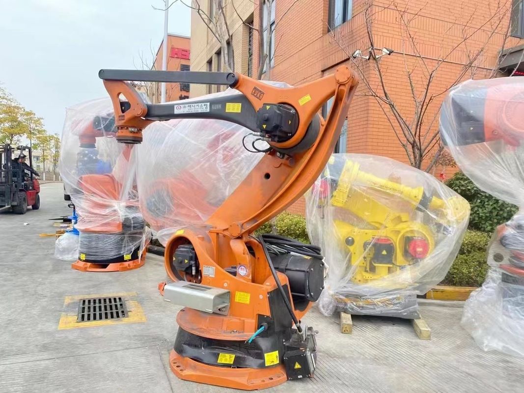 ربات پالت سازی چهار محور Kuka KR100-2PA با بازو 3200 میلی متری 500 کیلوگرم بار