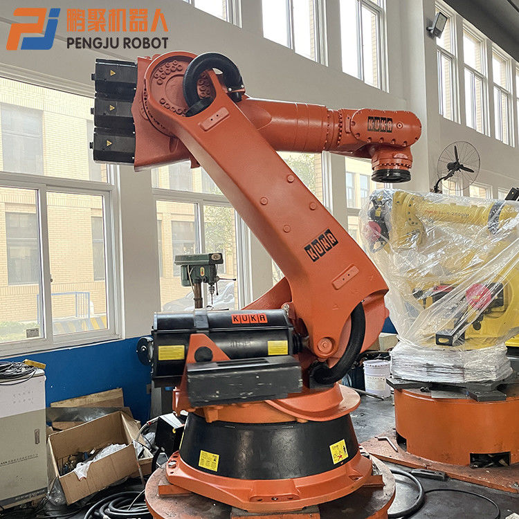 KR210 ربات پالتیزینگ 6 محور و نصب کف برای بارهای سنگین