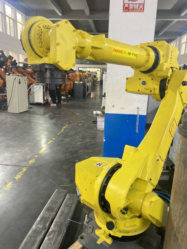 استفاده شده FANUC M-710iC/70 Robot 6 Axes برای نصب زمینی