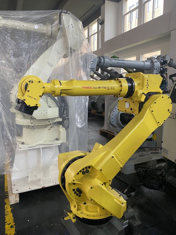 استفاده شده FANUC M-710iC/70 Robot 6 Axes برای نصب زمینی