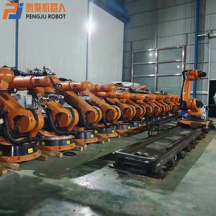 KUKA KR210-2 جوشکاری نقطه ای ، فشار دادن ، پالتیزاسیون ، بارگذاری و تخلیه قطعات ، ماشینکاری ، رسیدگی به قطعات