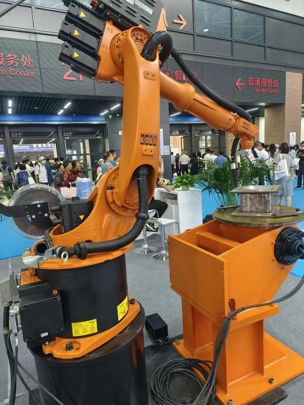 روبات KUKA KR16 L6 روبات صنعتی استفاده شده ، روبات جوش ، روبات بارگیری ، روبات دستکاری