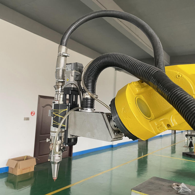 ربات های FANUC M-20iA با کنترل کننده R30iB ربات های قالب گیری تزریقی، ربات های توزیع کننده، ربات های برش فیبرگلاس