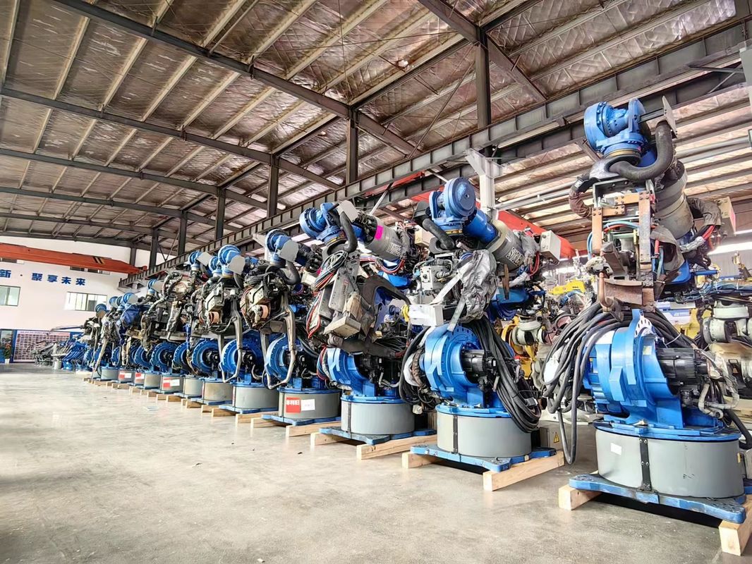ماشین جوشکاری خودکار باتری سریع و دقیق ES200D روبات یاسکاوا ES200D برای جوشکاری، دستکاری و پالتیزاسیون