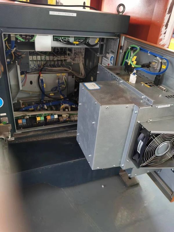 KUKA KR5 R1400 KRC4 استفاده از قطعات ، اندازه گیری ، مونتاژ قطعات ، چسب زدن - چسب زدن ، جوش دادن قوس