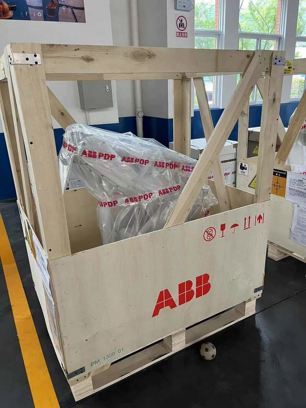 NEW ABB IRB 2600 M2004 20/12 -1.65/1.85 20kg جوش قوس ، فشار دادن ، بارگذاری و تخلیه قطعات ، ماشینکاری