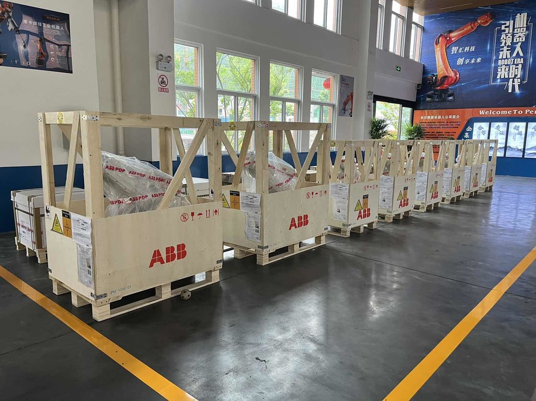 NEW ABB IRB 2600 M2004 20/12 -1.65/1.85 20kg جوش قوس ، فشار دادن ، بارگذاری و تخلیه قطعات ، ماشینکاری
