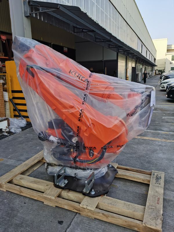 کوکا جدید KR210 R2700 ، KRC4 ، حمل 210 کیلوگرم ، رسیدن به 2700 میلی متر ، پالتیزاسیون ، مونتاژ ، بارگذاری و تخلیه قطعات ، آموزش