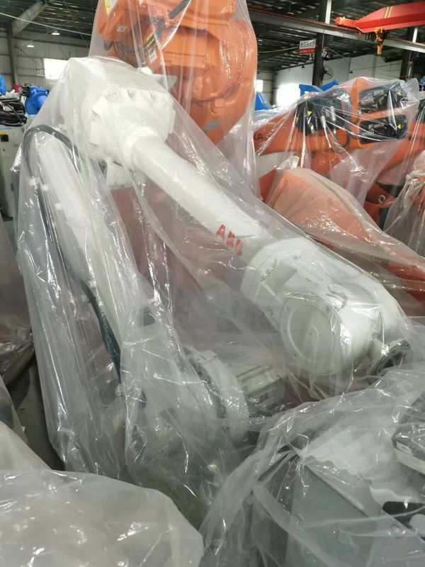 استفاده شده روبات های ABB 6 محور بازوی رباتیک IRB 4600-40/2.55 با 2550mm رسیدن و 40kg ظرفیت بار مفید برای جوش مونتاژ برش توزیع و ماشین تراش
