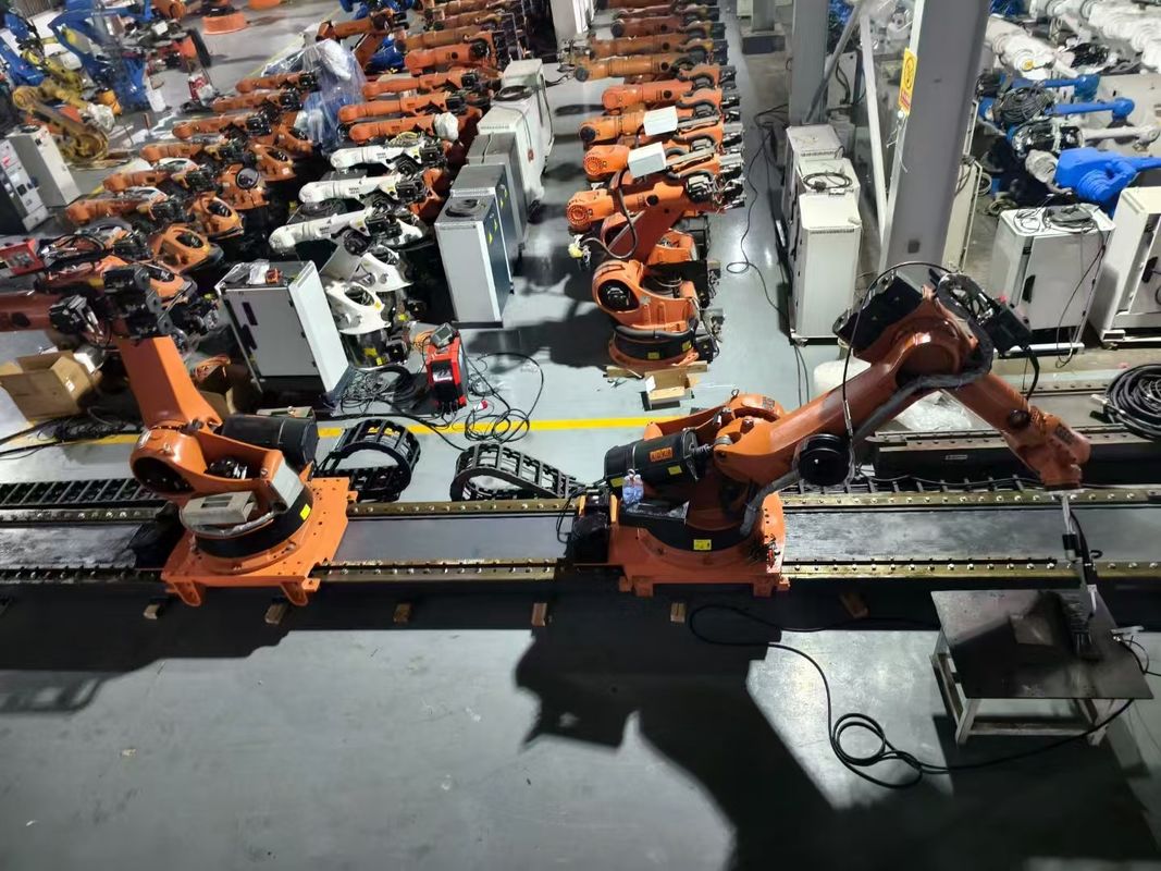 KUKA KR180 R2900 Prime 180kg Payload 2900mm Reach روبات بارگذاری دیواری و روبات نقاشی کنترل کننده KRC4
