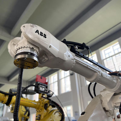 ربات کارکرده ABB Spot 6 Axis Welding Robot Handling ABB6640-130/3.2
