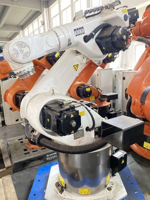 ربات پالت سازی تخته تمیز KUKA KR60 HA-CR