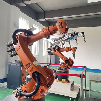 1611mm Reach Palletizing Robot تجهیزات اتوماسیون نصب شده روی کف، روبات های جوش هسته فلکس، روبات های بارگذاری ماشین