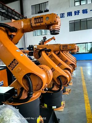 کنترل کننده KRC4 شامل ربات های KUKA مورد استفاده KR60-3 60kg بار مفید 2033mm رسیدن برای بارگیری رسیدگی برش و مونتاژ